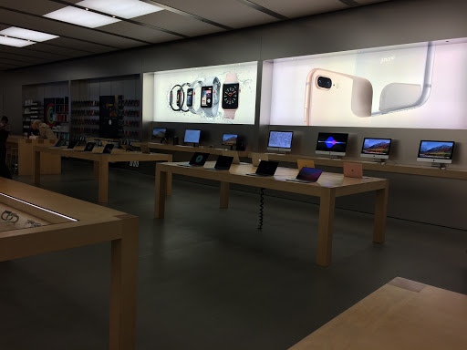 Computer Store «Apple Tacoma Mall», reviews and photos, 4502 S Steele St, Tacoma, WA 98409, USA