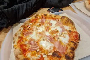 TÀGLIO LA pizza di Claudio image