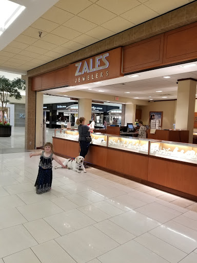 Jewelry Store «Zales - The Diamond Store», reviews and photos, 1300 State St B30, Orem, UT 84058, USA