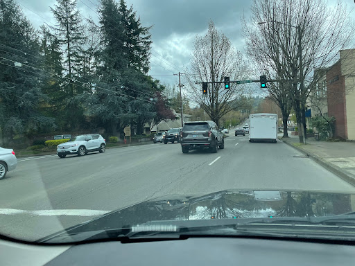 Grocery Store «Grocery Outlet Bargain Market», reviews and photos, 878 Molalla Ave, Oregon City, OR 97045, USA