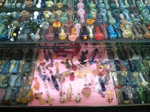 Tobacco Shop «Headed West», reviews and photos, 9674 E Arapahoe Rd, Greenwood Village, CO 80112, USA