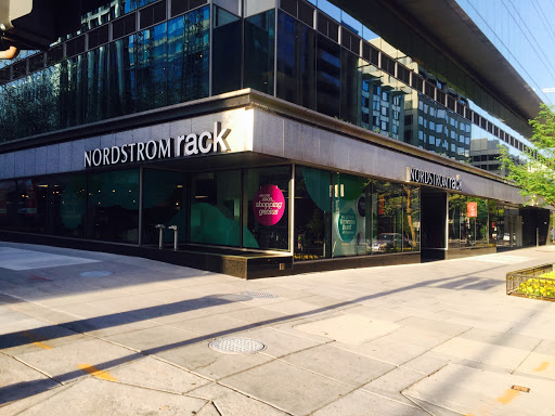 Department Store «Nordstrom Rack Downtown DC», reviews and photos, 1800 L St NW, Washington, DC 20036, USA