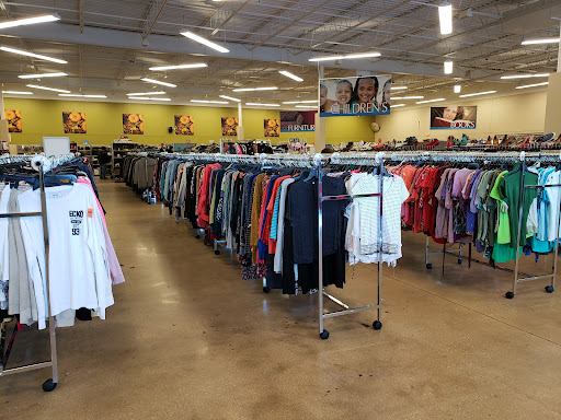 Thrift Store «Goodwill Store & Donation Center», reviews and photos, 420 W Army Trail Rd, Bloomingdale, IL 60108, USA