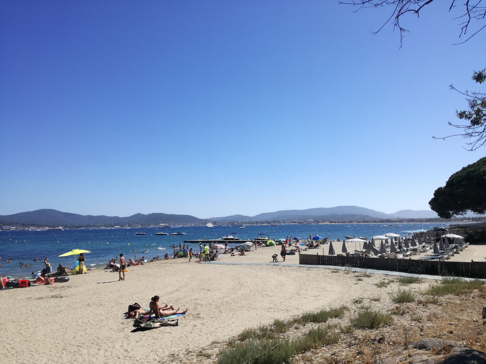 Photo of Plage de Grimaud II with partly clean level of cleanliness