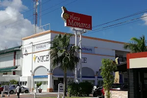 Plaza Monarca image