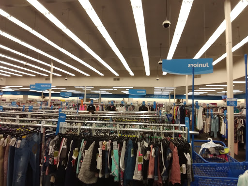 Clothing Store «Ross Dress for Less», reviews and photos, 640 Concar Dr, San Mateo, CA 94402, USA