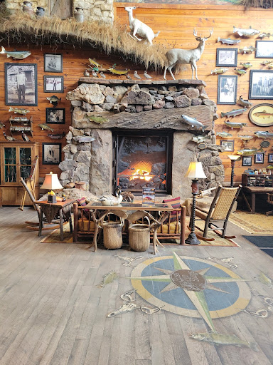 Sporting Goods Store «Bass Pro Shops», reviews and photos, 10000 Bass Pro Blvd, Rossford, OH 43460, USA