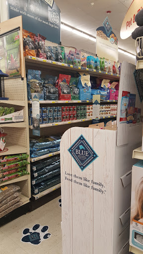 Hardware Store «Westlake Ace Hardware», reviews and photos, 2054 NW Topeka Blvd, Topeka, KS 66608, USA