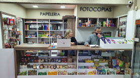 La Farola Papeleria Maxikiosco & Re-nova-T Second Hand Store