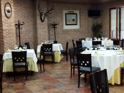 Bar Jardín en Aldea del Fresno