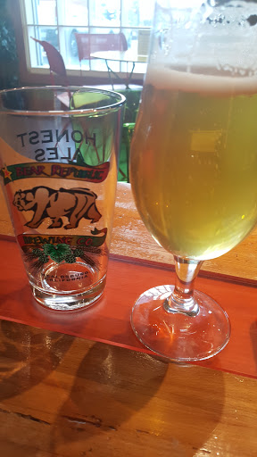 Wine Store «House Wine», reviews and photos, 644 High St, Columbus, OH 43085, USA