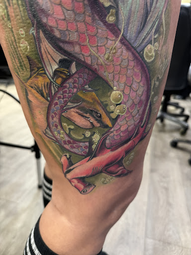 Explore ladies small tattoo ideas, creative tattoo ideas in Oak Forest, available at Silver Raven Tattoos