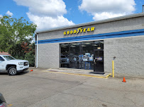 Goodyear Auto Service - Photo 4 - Car repair in Rollingwood, TX, Austin