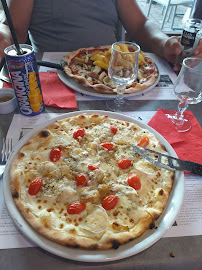Plats et boissons du Pizzeria La Romantica à Saint-Lubin-des-Joncherets - n°16