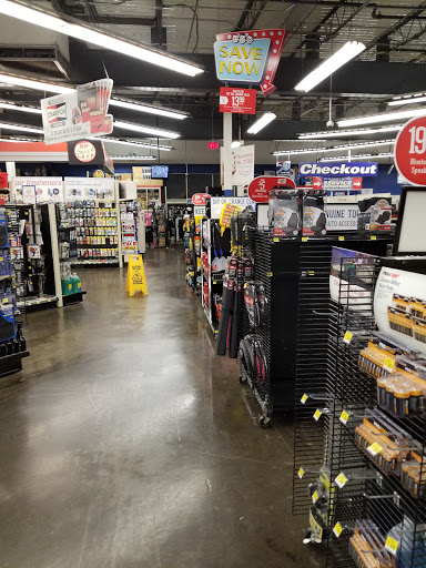 Auto Parts Store «Pep Boys Auto Parts & Service», reviews and photos, 61-01 Metropolitan Ave, Ridgewood, NY 11385, USA