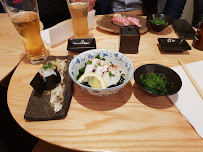 Plats et boissons du Restaurant de sushis Le Bar à sushi Izumi à Paris - n°9
