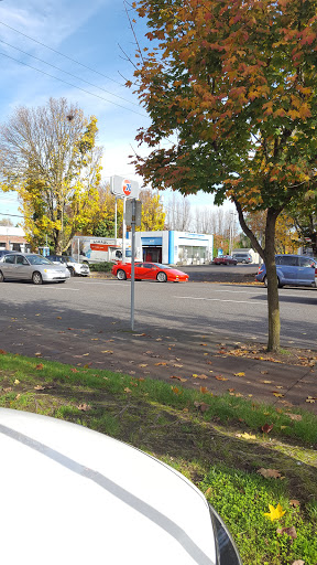 Kia Dealer «Kia of Portland», reviews and photos, 307 NE Broadway St, Portland, OR 97232, USA