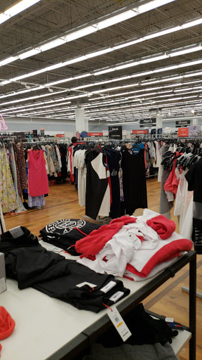 Department Store «Saks OFF 5TH», reviews and photos, 260 Shrewsbury Plaza, Shrewsbury, NJ 07702, USA