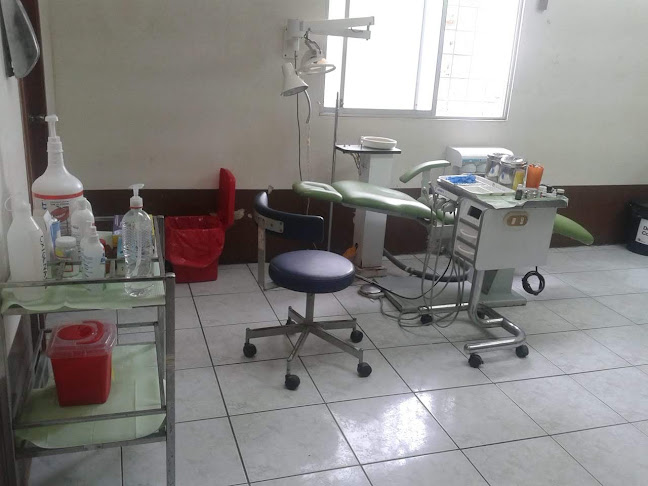 Opiniones de Sub-Centro De Salud - De Pisagua Bajó en Montalvo - Médico