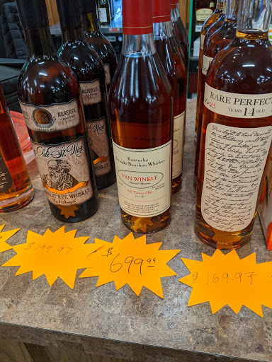 Liquor Store «21st Amendment Wine and Spirts», reviews and photos, 3404 E 146th St, Carmel, IN 46033, USA