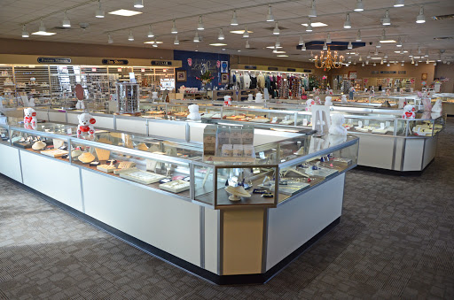 Jewelry Store «L E Smith Family Jewelers», reviews and photos, 9501 Collinsville Rd, Collinsville, IL 62234, USA