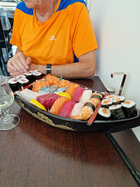 Plats et boissons du Restaurant japonais Sushi Sushi à Ézanville - n°2