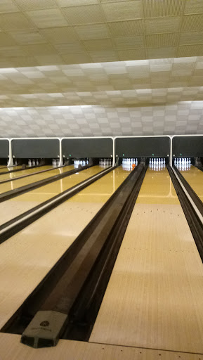 Bowling Alley «Crystal Bowl», reviews and photos, 4504 E Terra Cotta Ave, Crystal Lake, IL 60014, USA