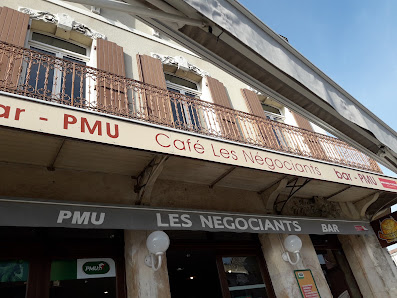 Café des Négociants 2 Pl. Genissieu, 26120 Chabeuil, France