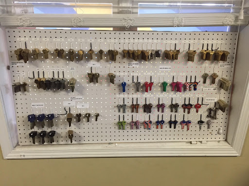 Locksmith «Chicago Locksmiths», reviews and photos, 2048 N Milwaukee Ave, Chicago, IL 60647, USA