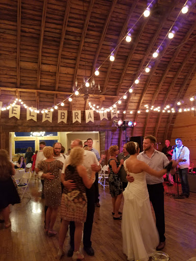 Wedding Venue «Rustic Oaks», reviews and photos, 12155 3rd St S, Moorhead, MN 56560, USA