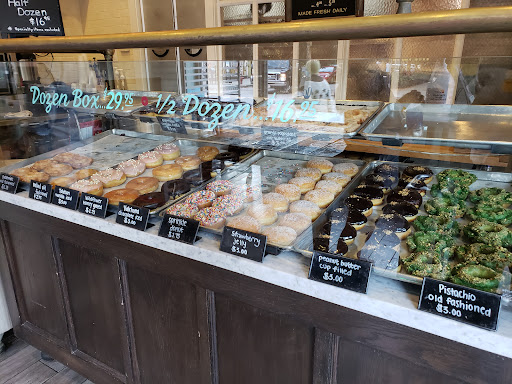 Donut Shop «Firecakes Donuts», reviews and photos, 2453 N Clark St, Chicago, IL 60657, USA