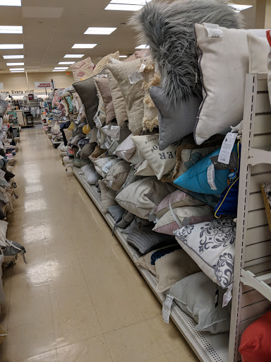 Department Store «Marshalls & HomeGoods», reviews and photos, 2700 Potomac Mills Cir, Woodbridge, VA 22192, USA