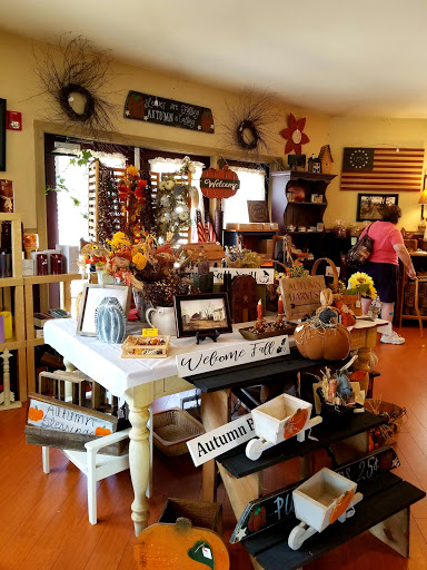Craft Store «Honeysuckle Trail Country Craft», reviews and photos, 284 Barnsley Rd, Oxford, PA 19363, USA