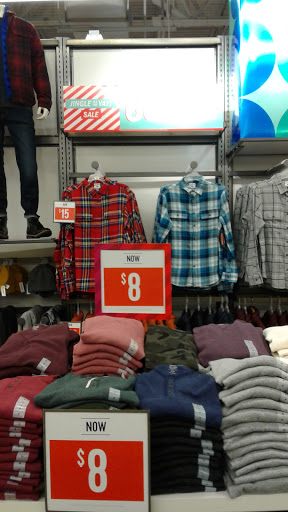 Clothing Store «Old Navy», reviews and photos, 3260 Fairlane Dr, Allen Park, MI 48101, USA
