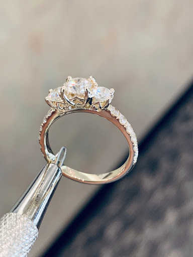 Jewelry Store «The Diamond Factory of Ann Arbor», reviews and photos, 668 Briarwood Cir, Ann Arbor, MI 48108, USA