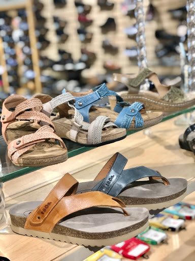 Shoe Store «Wagner Quality Shoes», reviews and photos, 4313 Butler St, Pittsburgh, PA 15201, USA