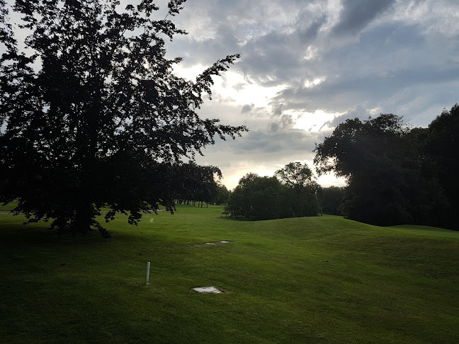 Beoordelingen van Brabantse Golf in Aarlen - Sportcomplex