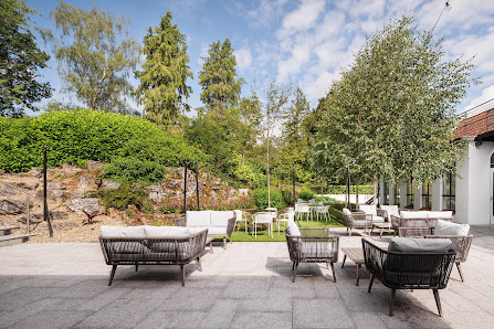 Crowne Plaza Gerrards Cross, an IHG Hotel Oxford Rd, Beaconsfield HP9 2XE, United Kingdom