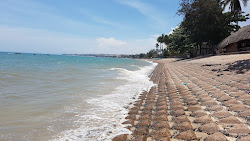 Foto von Bien Dong Viet Nam Beach und die siedlung