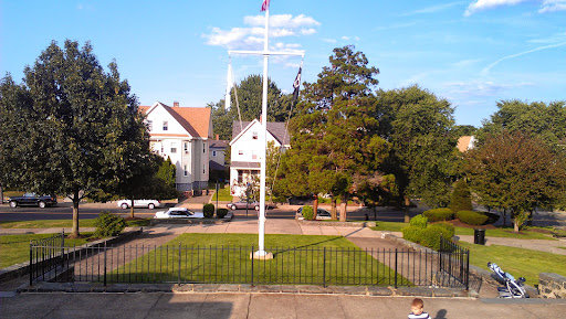 Park «Bell Rock Memorial Park», reviews and photos, Main St & Wigglesworth Street, Malden, MA 02148, USA