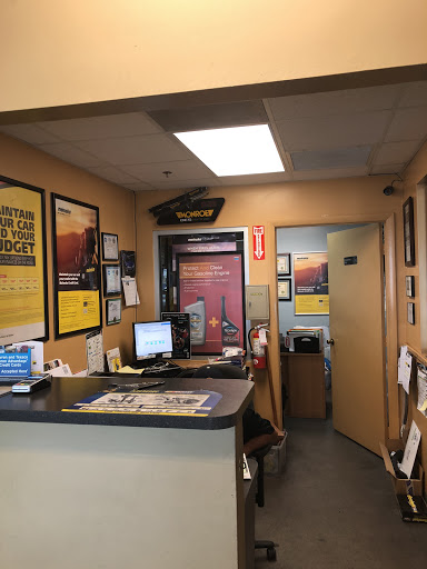 Auto Repair Shop «Meineke Car Care Center», reviews and photos, 5503 S University Dr, Davie, FL 33328, USA
