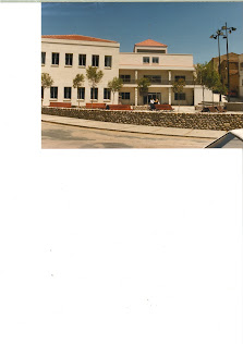 Biblioteca Salvador Espriu Plaça de Pau Casals, s/n, 25240 Linyola, Lleida, España