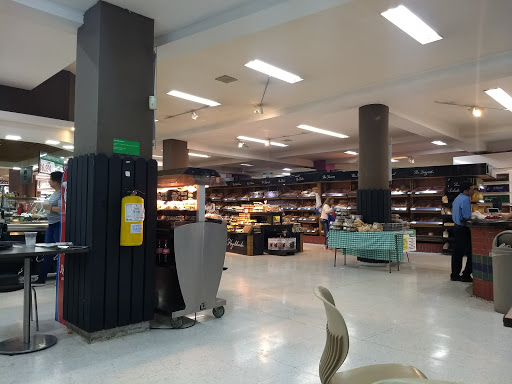 Saint Laurent stores Bucaramanga