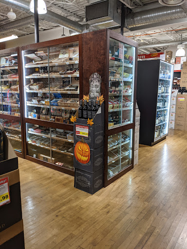 Liquor Store «BevMax», reviews and photos, 835 E Main St, Stamford, CT 06902, USA