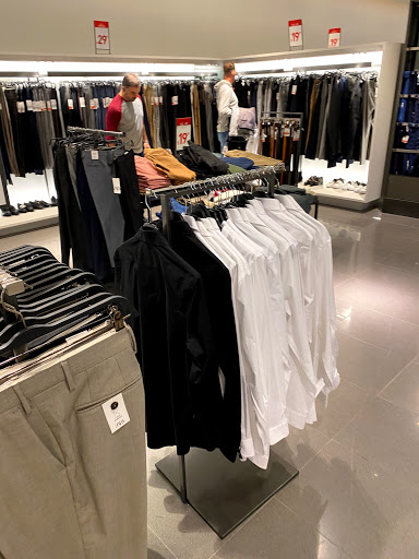 Shopping Mall «Walt Whitman Shops», reviews and photos, 160 Walt Whitman Rd, Huntington Station, NY 11746, USA