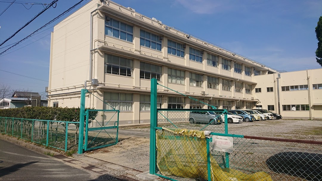 四日市市立塩浜中学校