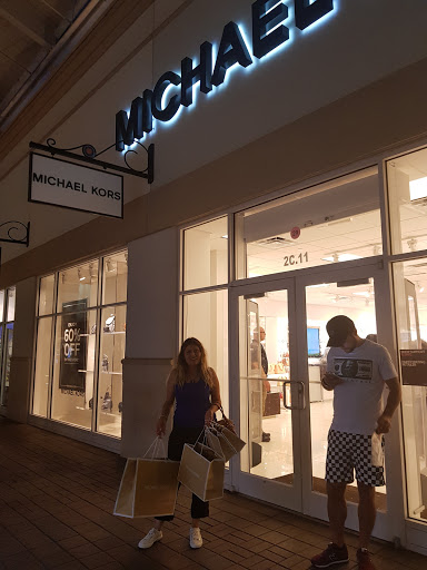 Michael Kors Outlet