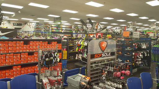 Sporting Goods Store «Big 5 Sporting Goods - El Segundo», reviews and photos, 2515 W El Segundo Blvd, El Segundo, CA 90245, USA