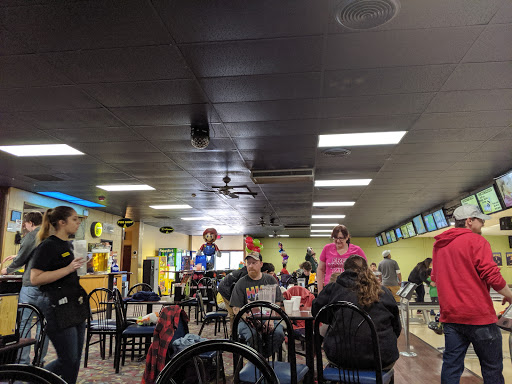 Bowling Alley «City Limits East», reviews and photos, 2120 E Saginaw Hwy, East Lansing, MI 48823, USA