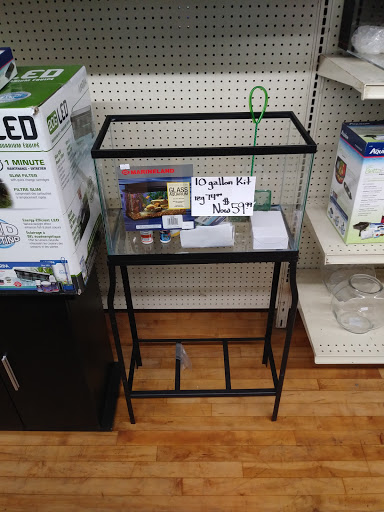 Tropical Fish Store «Tropi-Quatics Pet Center», reviews and photos, 337 S Main St, Lombard, IL 60148, USA